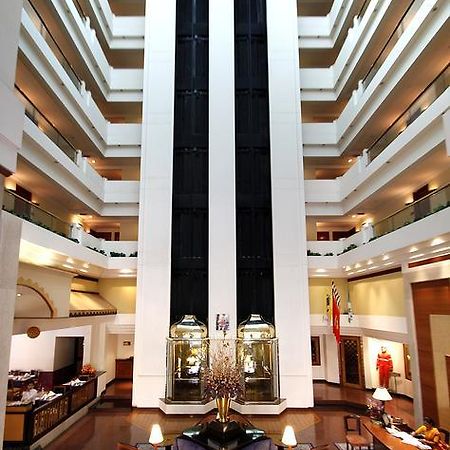 Hotel Sagar Plaza City Centre Пуна Экстерьер фото