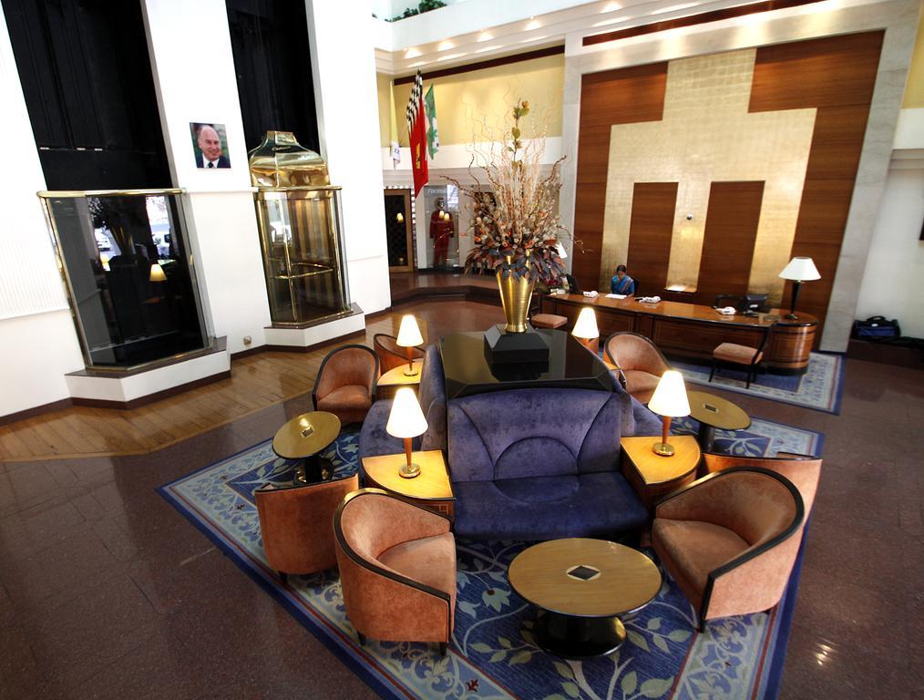Hotel Sagar Plaza City Centre Пуна Экстерьер фото